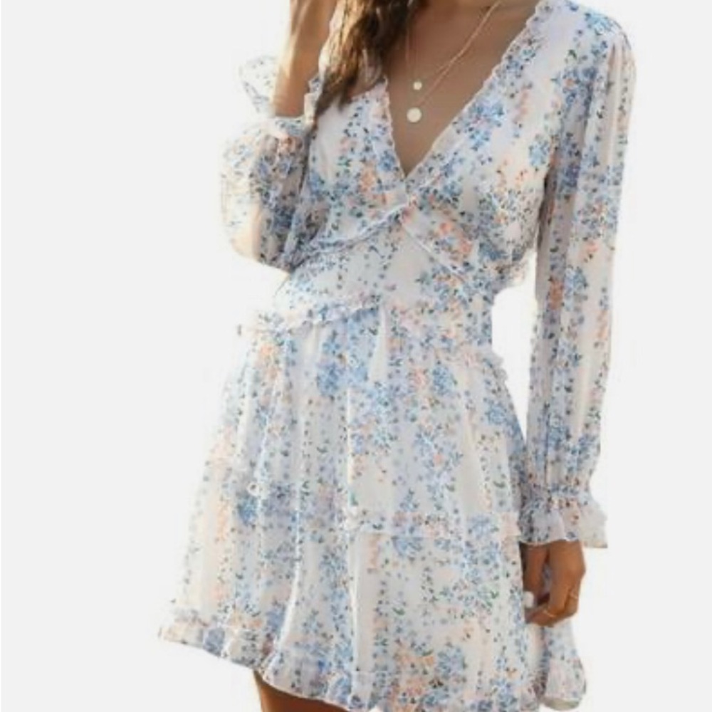 Bohemian floral dress open back. Size M